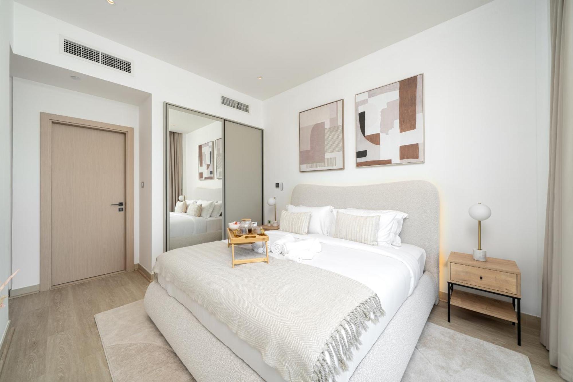 Apartment Marina Gate Luxury Full Marina & Sunset Sea Views *